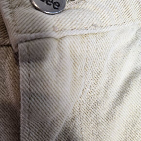 1990s Lee Riveted High Rise Vintage Mom Shorts in Light Tan Size S - Picture 4 of 8